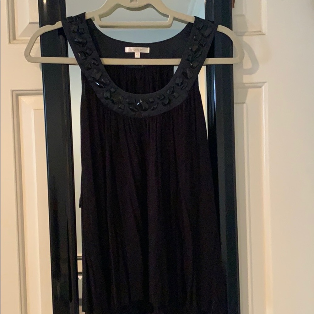Black sequence collar tank